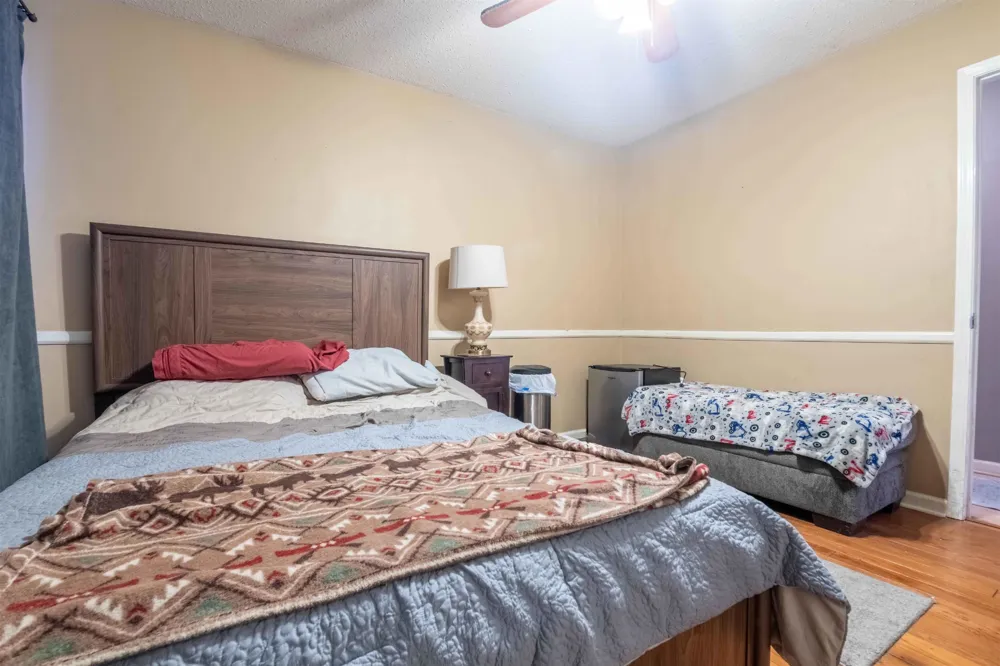 9156 GAINSBOROUGH DR Lakeland, TN 38002