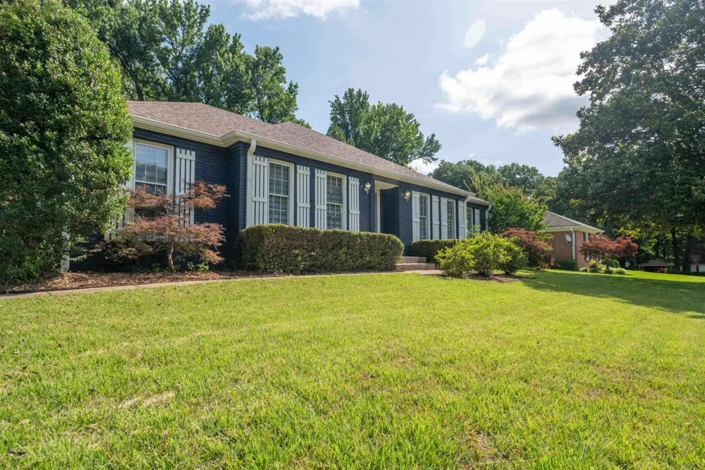 6102 SUGAR TREE DR Bartlett, TN 38134