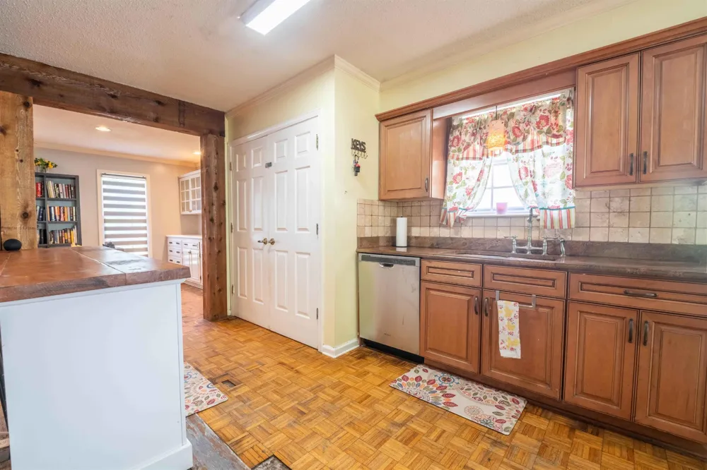 6102 SUGAR TREE DR Bartlett, TN 38134