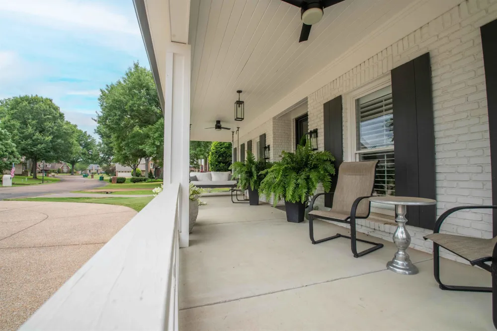 2125 W GLENALDEN DR Germantown, TN 38139