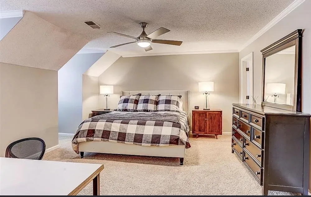 2125 W GLENALDEN DR Germantown, TN 38139