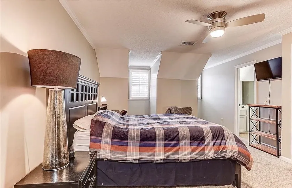 2125 W GLENALDEN DR Germantown, TN 38139