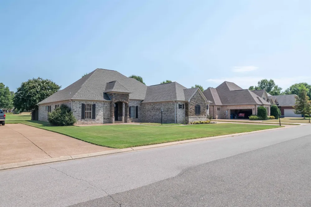 230 TORREY PINES CV Covington, TN 38019