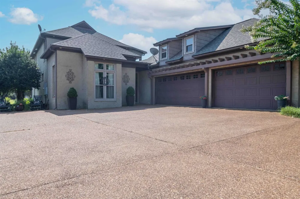 41 ARBOR GREENS CV Covington, TN 38019