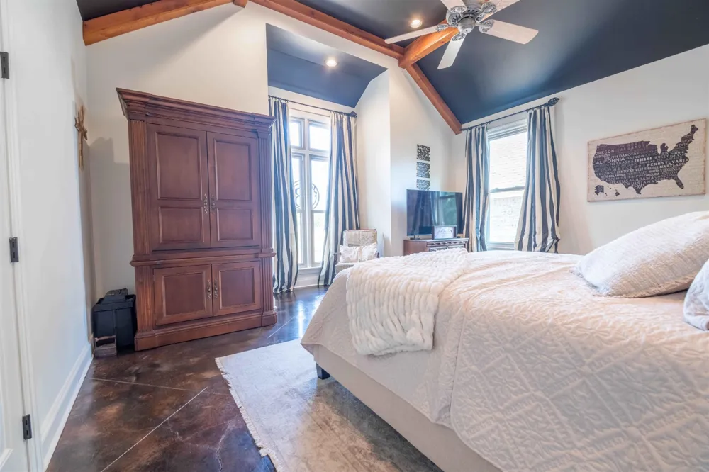 41 ARBOR GREENS CV Covington, TN 38019