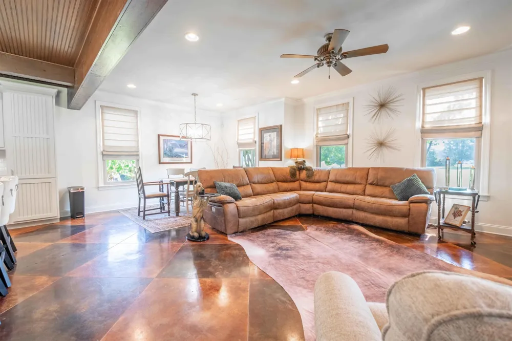 41 ARBOR GREENS CV Covington, TN 38019