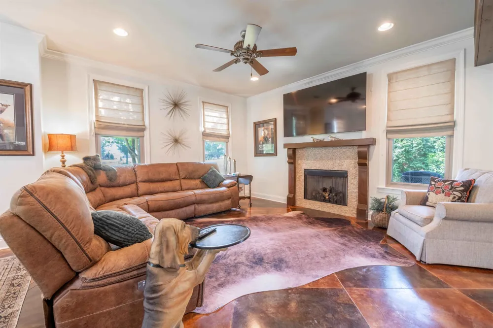 41 ARBOR GREENS CV Covington, TN 38019