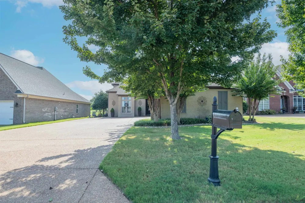 41 ARBOR GREENS CV Covington, TN 38019