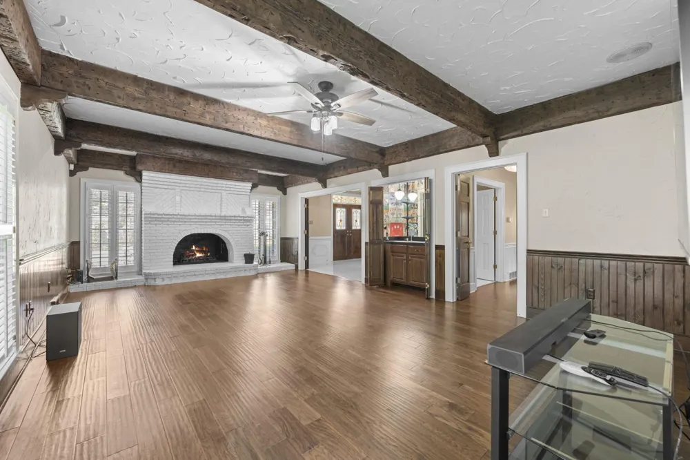 8449 LANSINGWOOD CV Germantown, TN 38139
