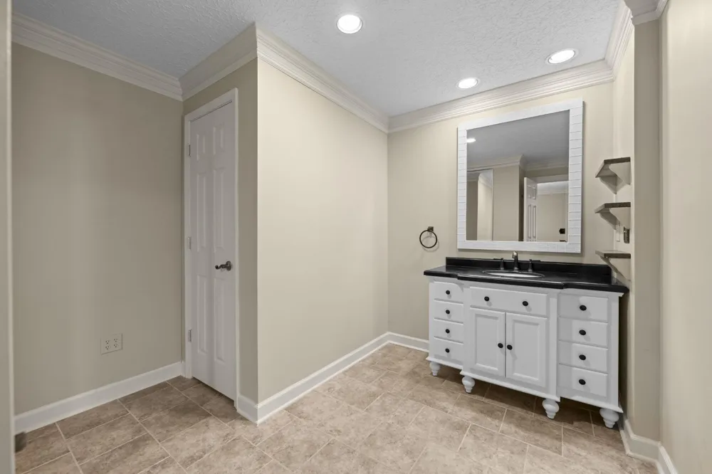8449 LANSINGWOOD CV Germantown, TN 38139