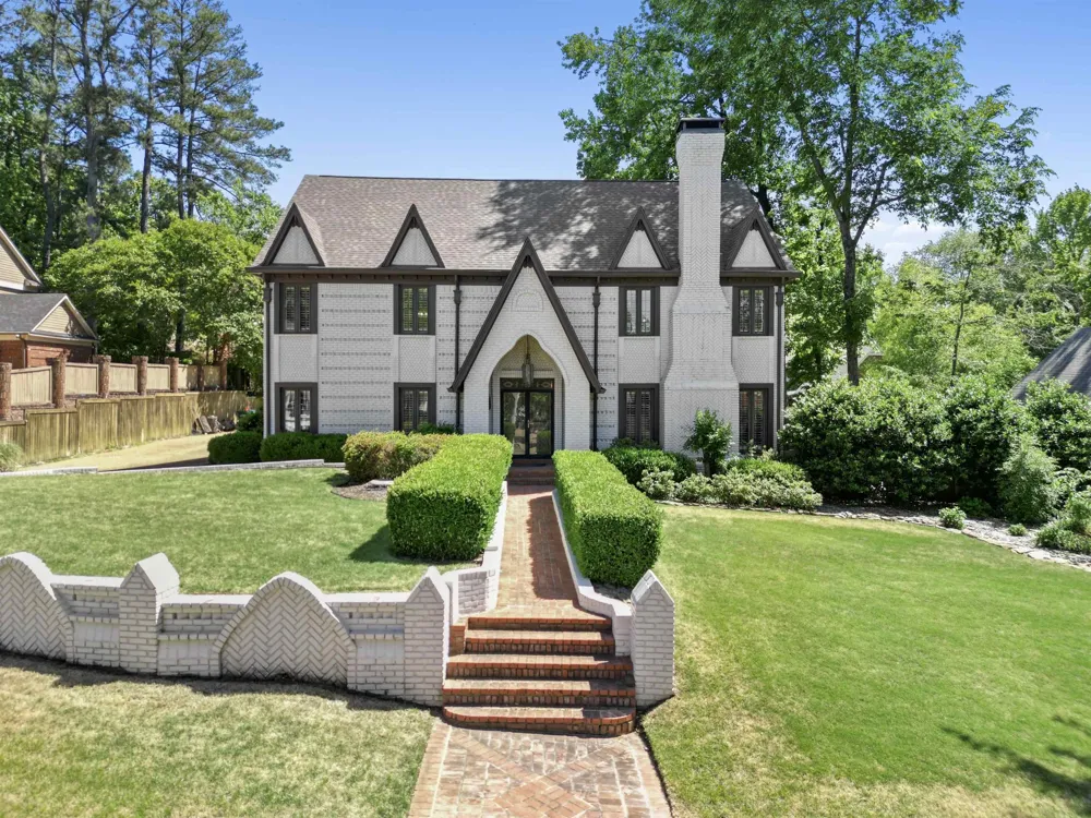 8449 LANSINGWOOD CV Germantown, TN 38139