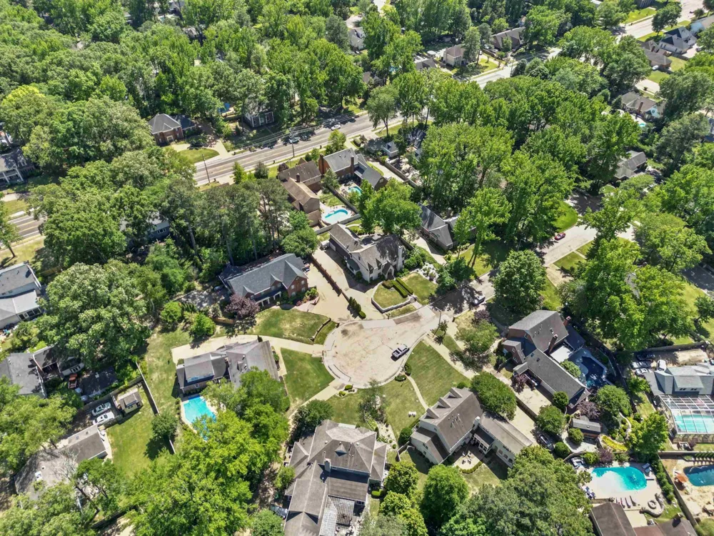 8449 LANSINGWOOD CV Germantown, TN 38139