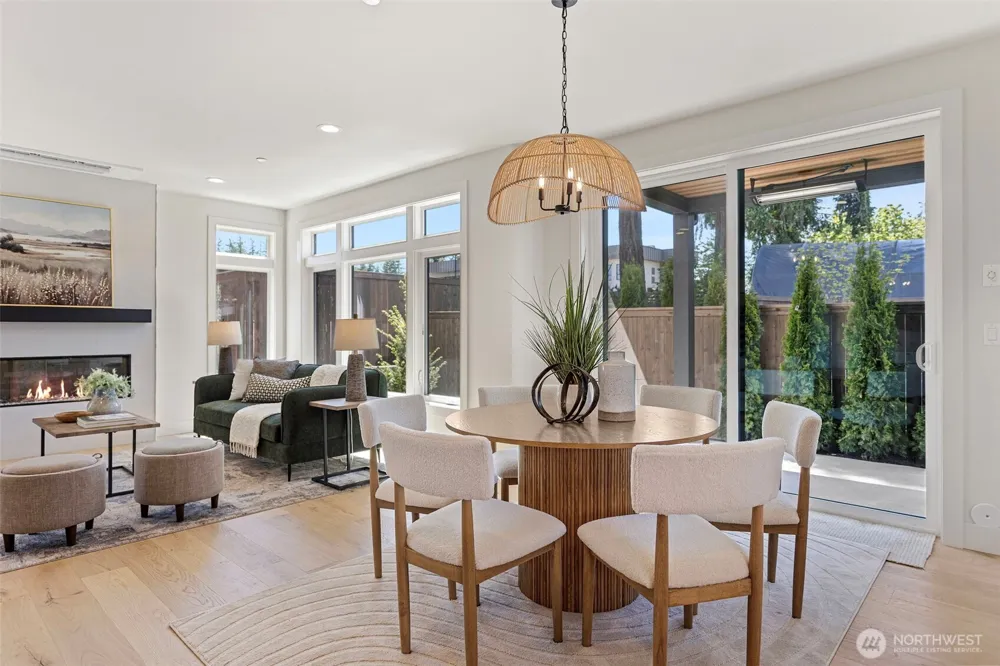 9309 132nd Avenue NE Kirkland, WA 98033