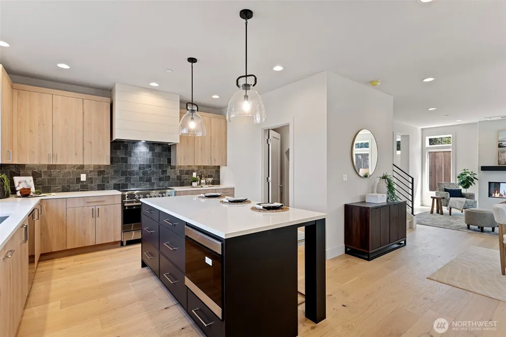 9309 132nd Avenue NE Kirkland, WA 98033