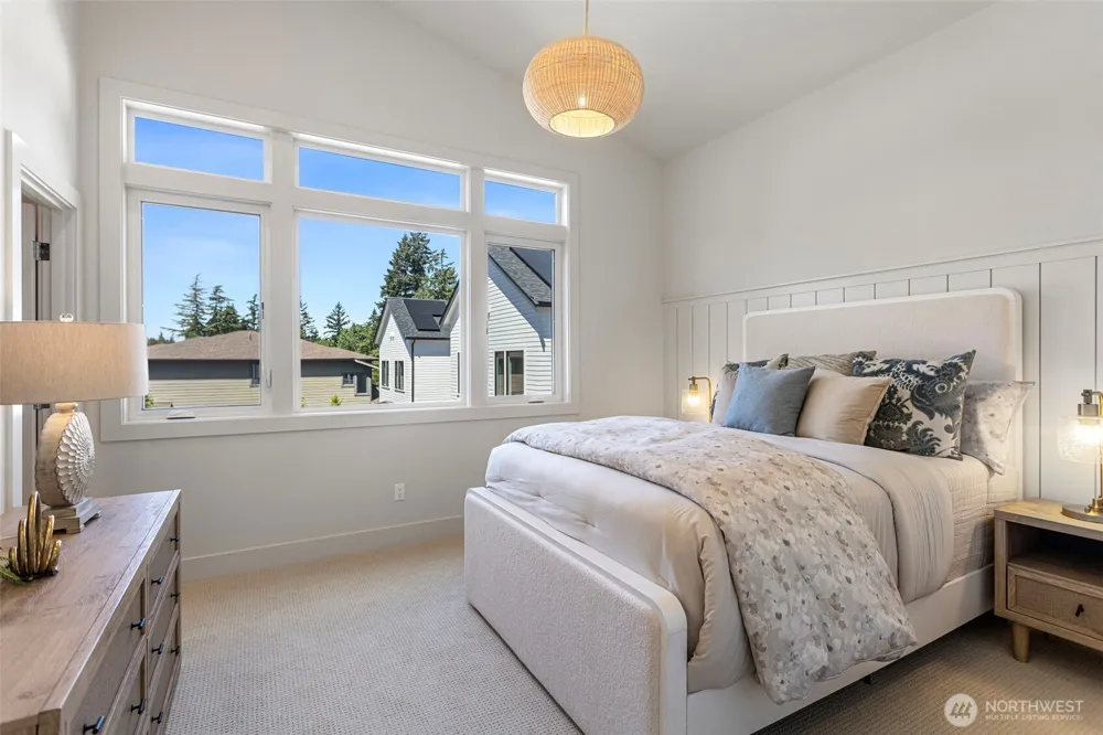 9309 132nd Avenue NE Kirkland, WA 98033