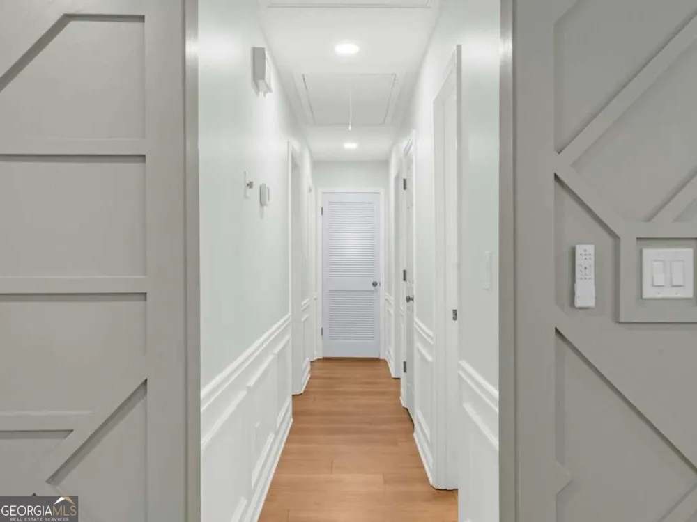 330 Monivea LN Roswell, GA 30075