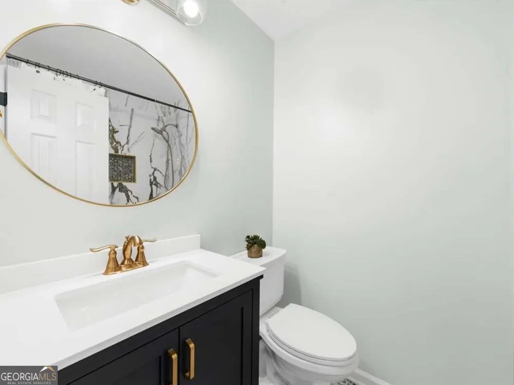 330 Monivea LN Roswell, GA 30075
