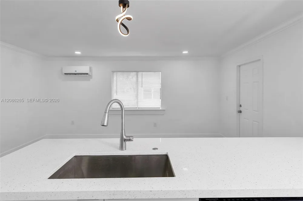 2828 NW 7th St #n/a Fort Lauderdale, FL 33311
