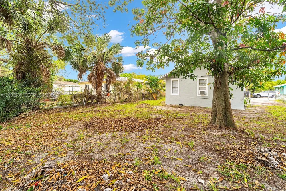 2828 NW 7th St #n/a Fort Lauderdale, FL 33311