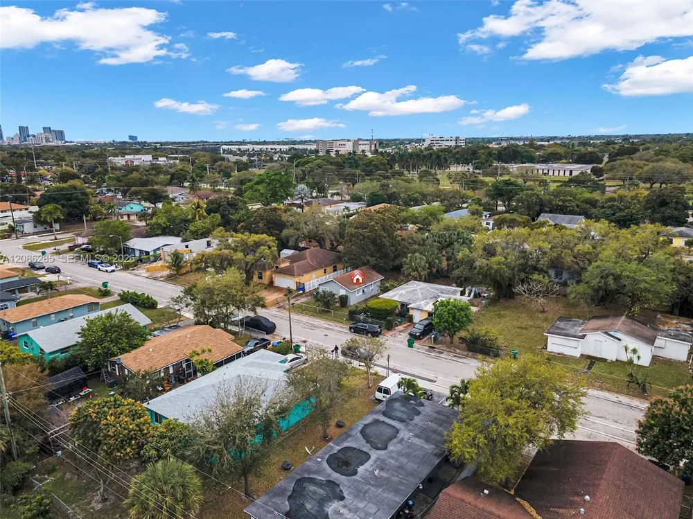2828 NW 7th St #n/a Fort Lauderdale, FL 33311
