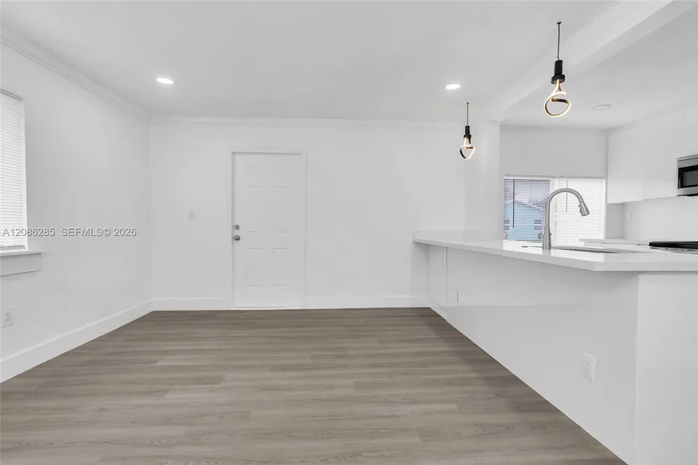 2828 NW 7th St #n/a Fort Lauderdale, FL 33311