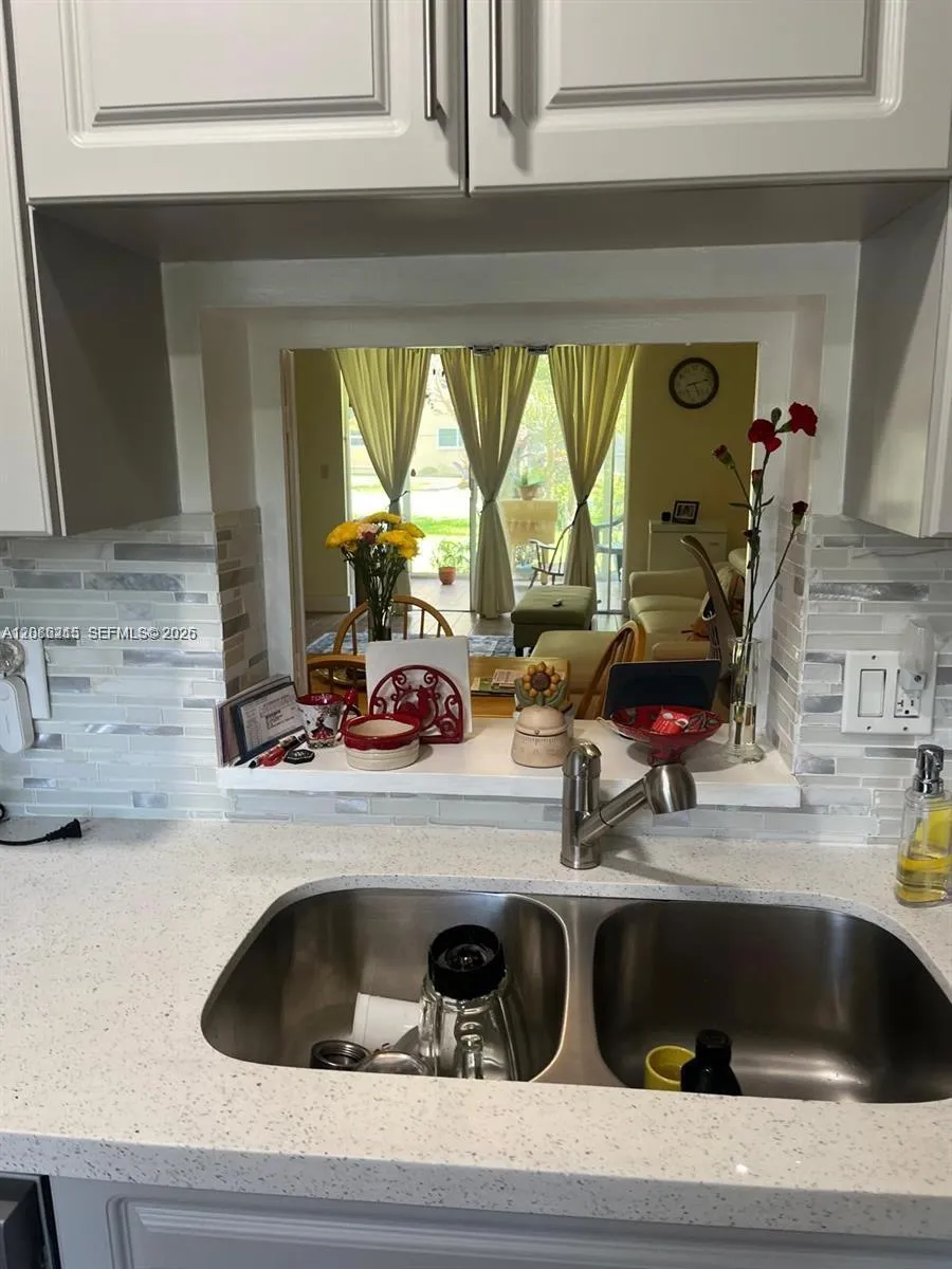 620 NE 12th Ave #107 Hallandale Beach, FL 33009