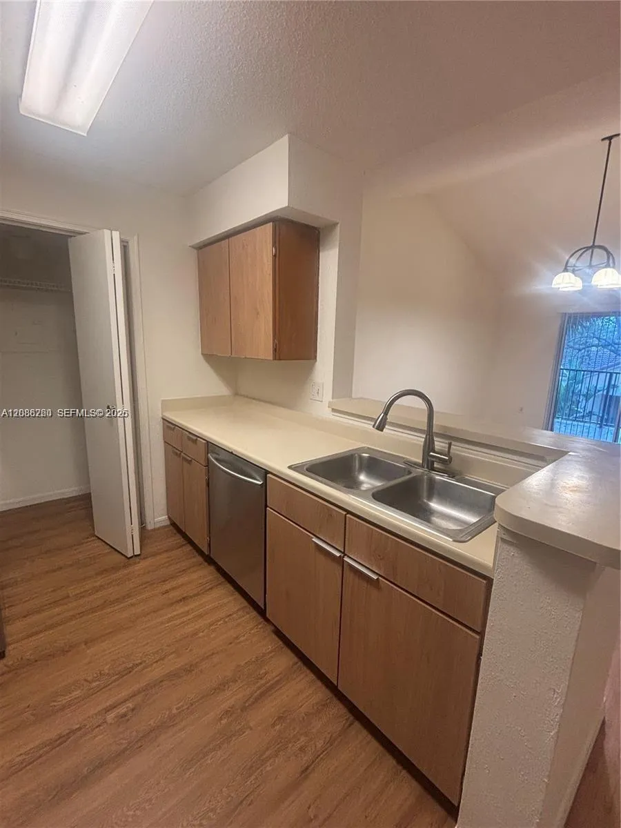 Address Not Shown Coral Springs, FL 33071