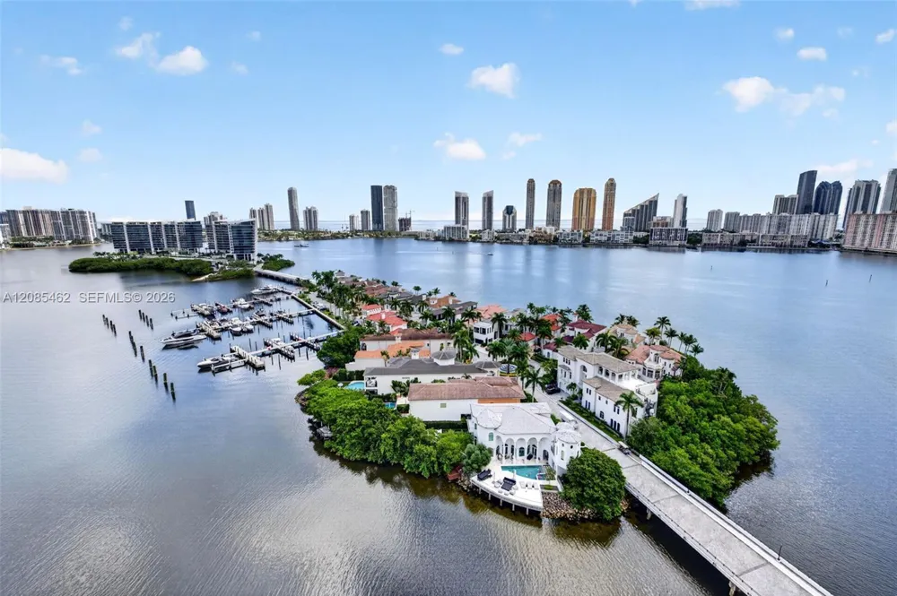 6000 Island Blvd #2104 Aventura, FL 33160