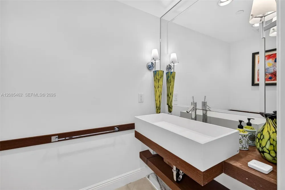 6000 Island Blvd #2104 Aventura, FL 33160