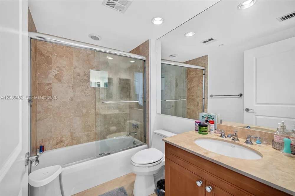 6000 Island Blvd #2104 Aventura, FL 33160