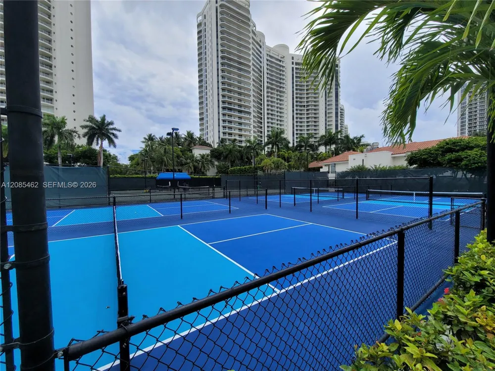 6000 Island Blvd #2104 Aventura, FL 33160