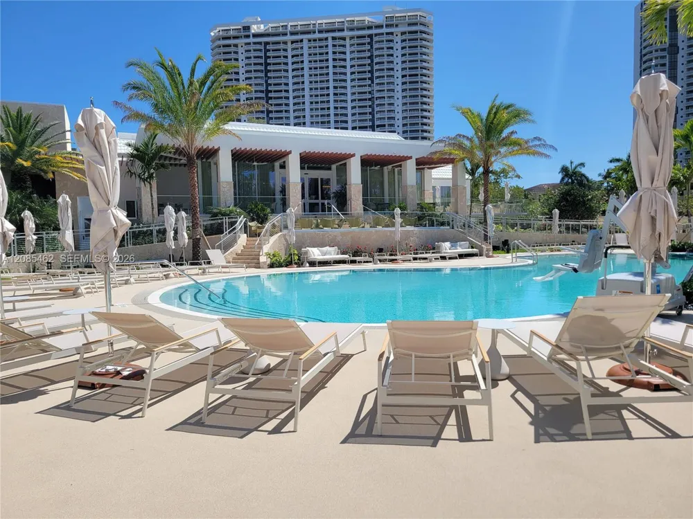6000 Island Blvd #2104 Aventura, FL 33160