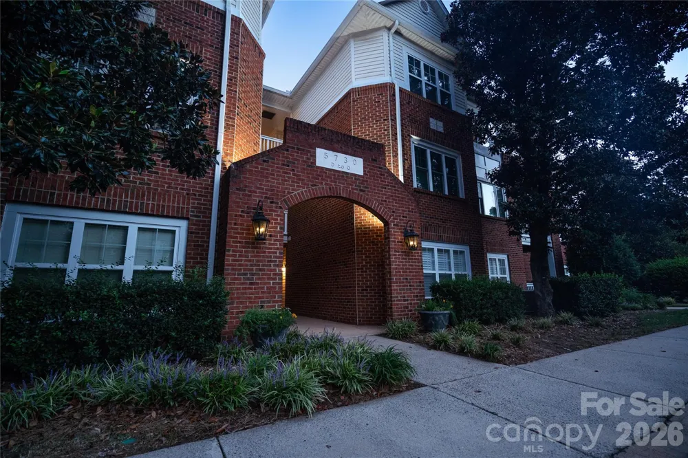 5730 Closeburn Road #O Charlotte, NC 28210