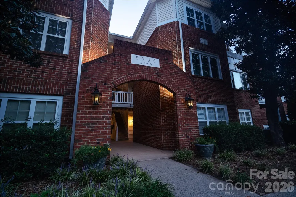 5730 Closeburn Road #O Charlotte, NC 28210