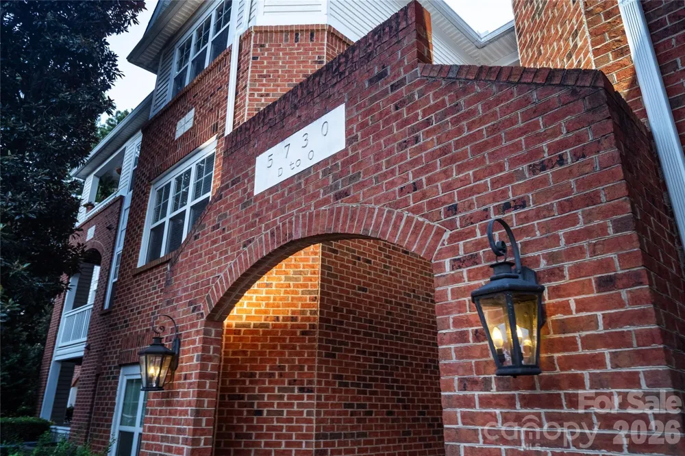 5730 Closeburn Road #O Charlotte, NC 28210