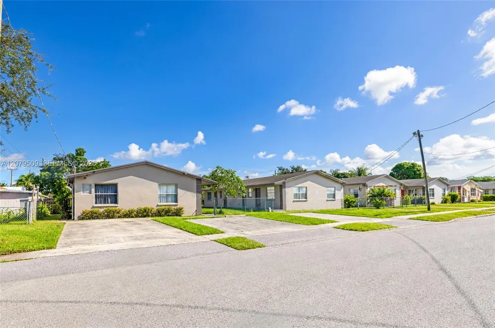 5921 Pierce St #1-8 Hollywood, FL 33021