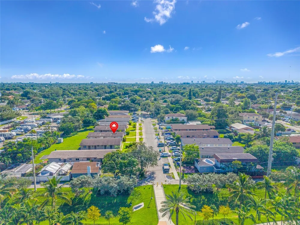5921 Pierce St #1-8 Hollywood, FL 33021