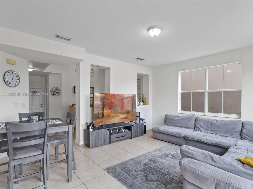 4401 NW 113th Ct Doral, FL 33178