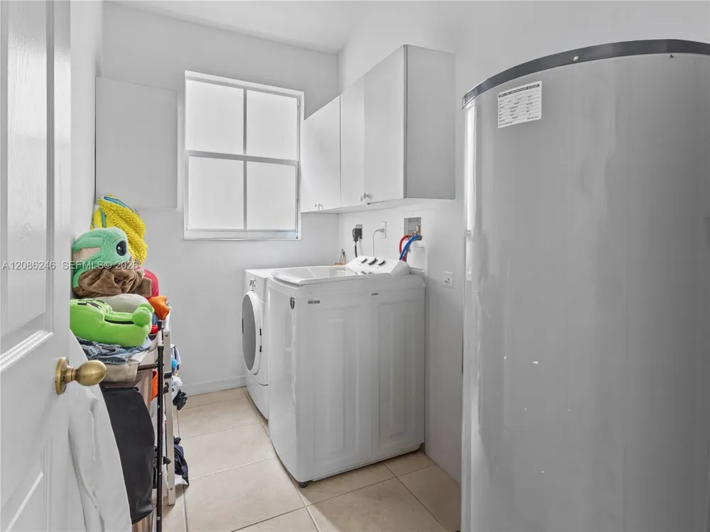 4401 NW 113th Ct Doral, FL 33178