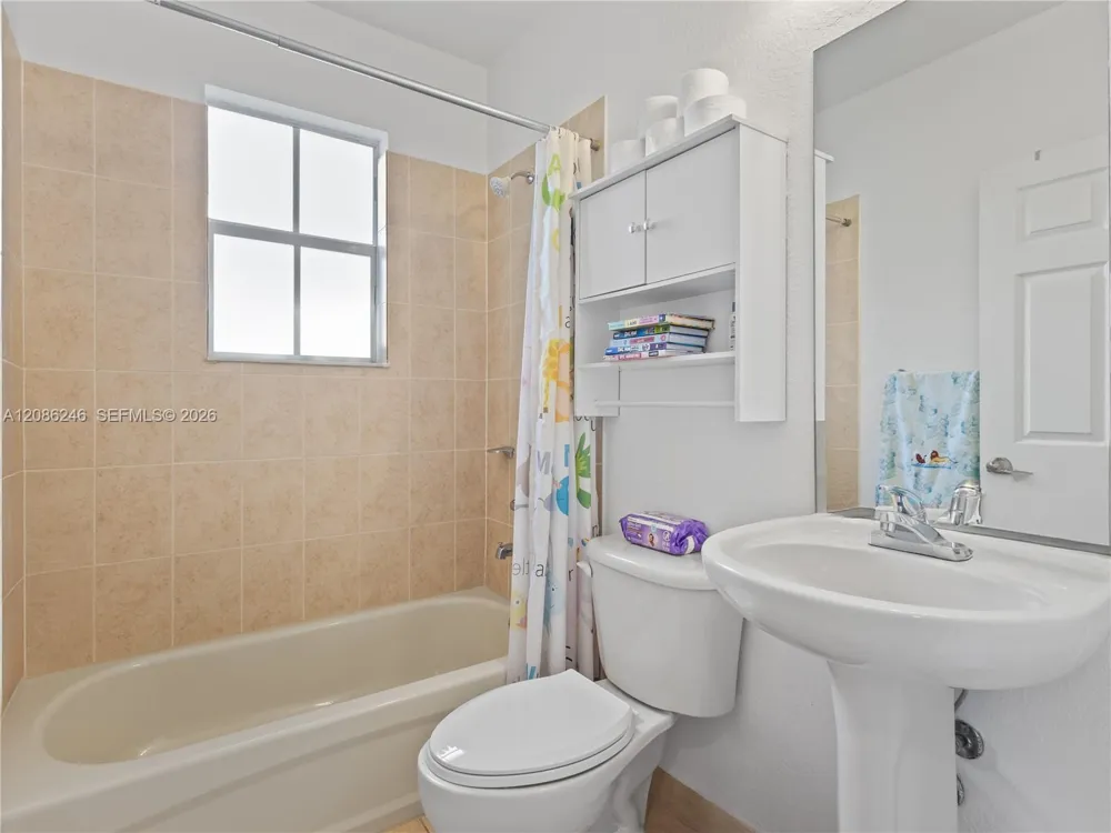 4401 NW 113th Ct Doral, FL 33178