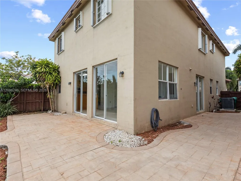 4401 NW 113th Ct Doral, FL 33178