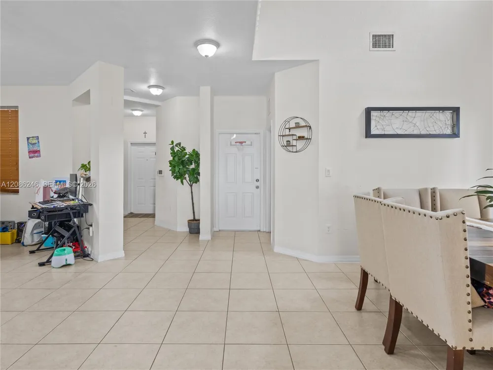 4401 NW 113th Ct Doral, FL 33178