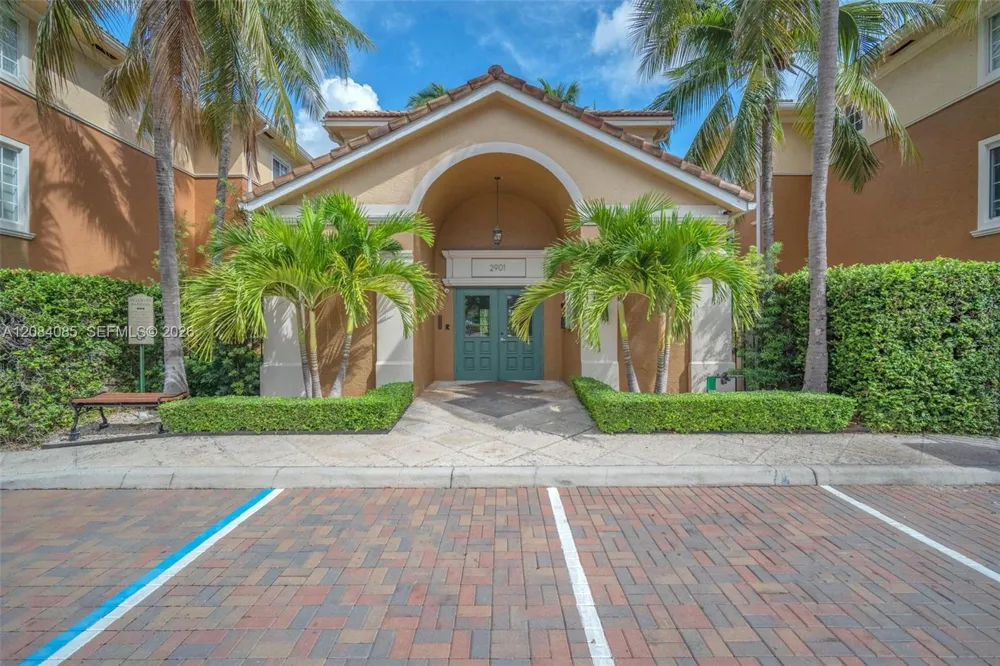 2931 NE 185th St #1101 Aventura, FL 33180