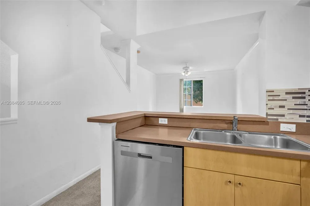 2931 NE 185th St #1101 Aventura, FL 33180