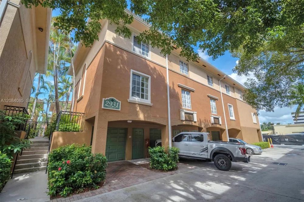 2931 NE 185th St #1101 Aventura, FL 33180