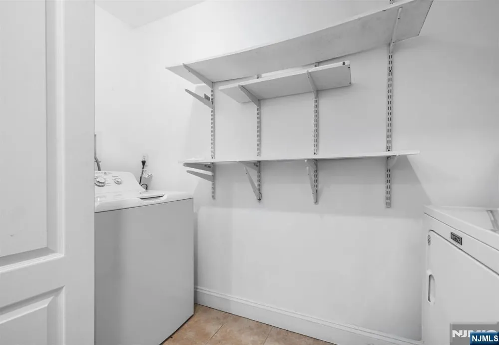 36 W Central Boulevard A Palisades Park, NJ 07650