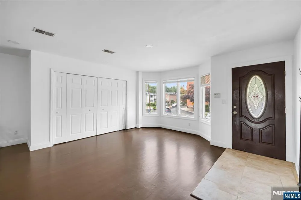 36 W Central Boulevard A Palisades Park, NJ 07650