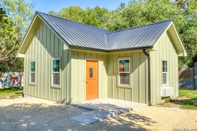 28213 US HIGHWAY 83 Concan, TX 78838