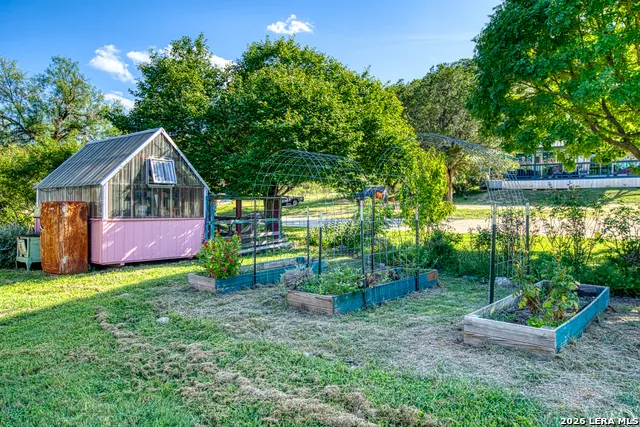 28213 US HIGHWAY 83 Concan, TX 78838