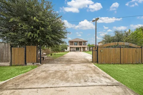 4414 Ivy Lane